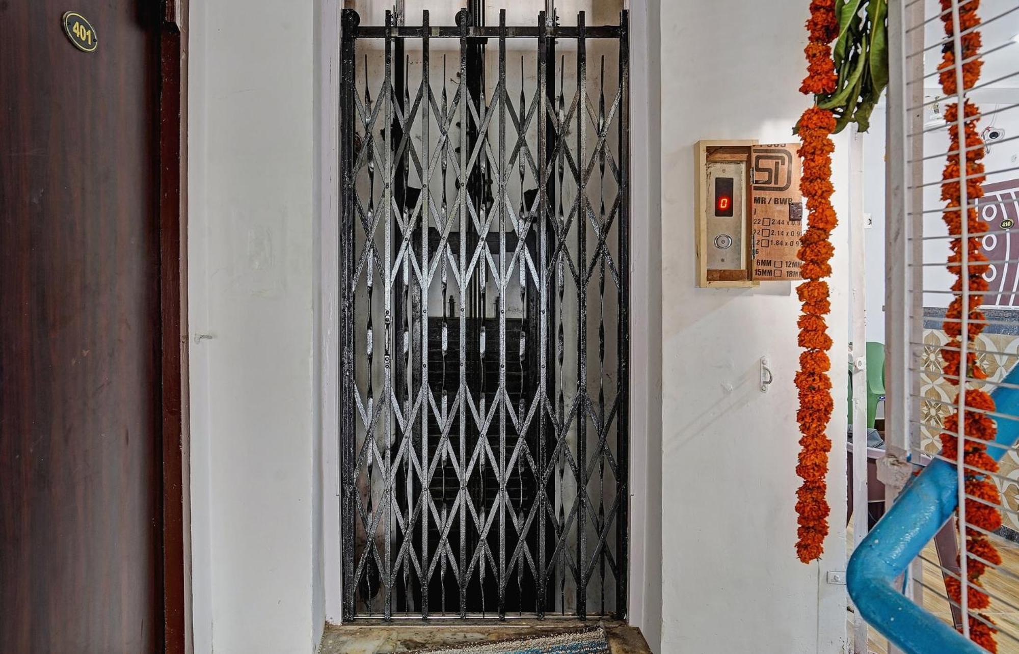 Hotel O Sai Krishna Residency Vijayawāda 外观 照片